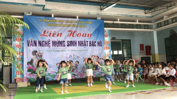 Liên hoan văn nghệ mừng sinh nhật Bác Hồ năm học 2024-2025