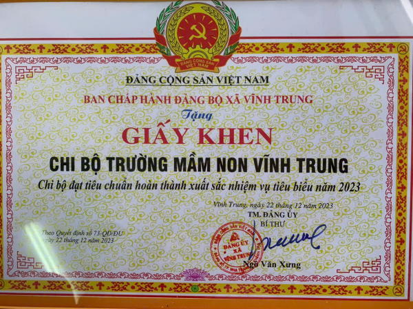 QĐ số 73/QĐ-ĐU Chi bộ Trường MN Vĩnh Trung hoàn thành xuất sắc nhiệm vụ năm 2023