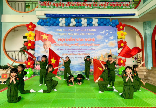 TỔ CHỨC HỘI DIỄN VĂN NGHỆ VỚI CHỦ ĐỀ “ EM YÊU TỔ QUỐC VIỆT NAM” Kỷ niệm 51 năm Ngày Giải phóng Miền nam thống nhất đất nước (30/4/1975 - 30/4/2026)