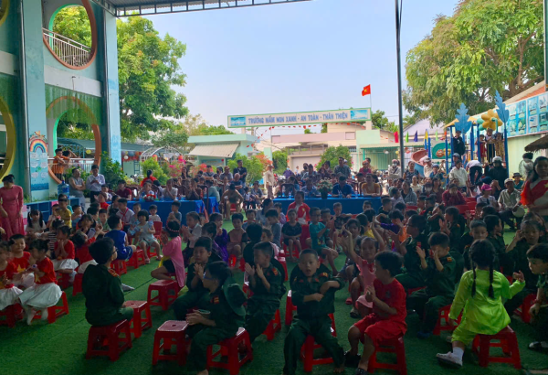 TỔ CHỨC HỘI DIỄN VĂN NGHỆ VỚI CHỦ ĐỀ “ EM YÊU TỔ QUỐC VIỆT NAM” Kỷ niệm 51 năm Ngày Giải phóng Miền nam thống nhất đất nước (30/4/1975 - 30/4/2026)
